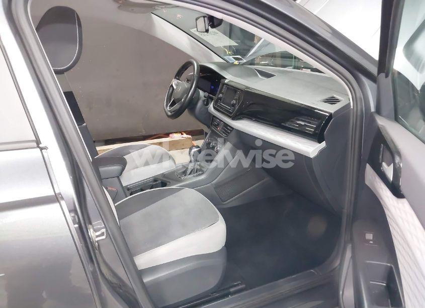 Photo 5 of 2022 Volkswagen Taos 1.5T S (VIN 3VVDX7B22NM003413)