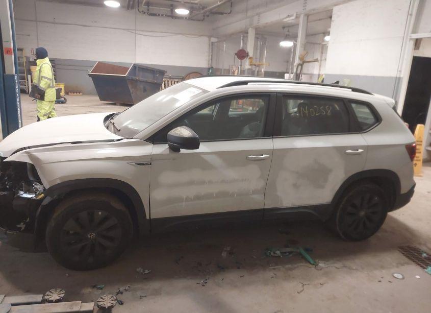 Photo 14 of 2023 Volkswagen Taos 1.5T S (VIN 3VVDX7B22PM320305)