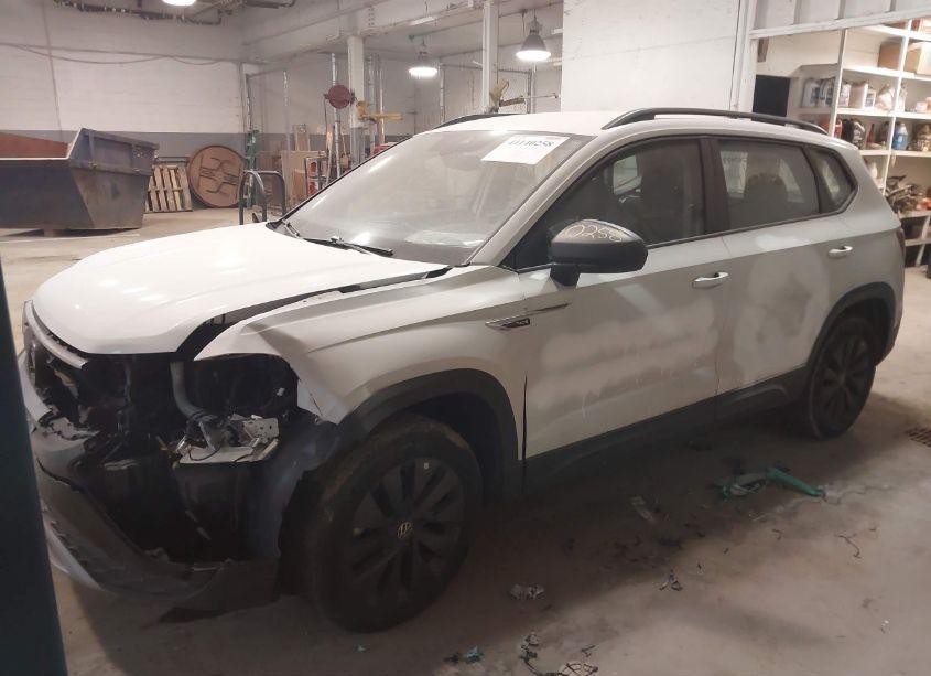 Photo 2 of 2023 Volkswagen Taos 1.5T S (VIN 3VVDX7B22PM320305)