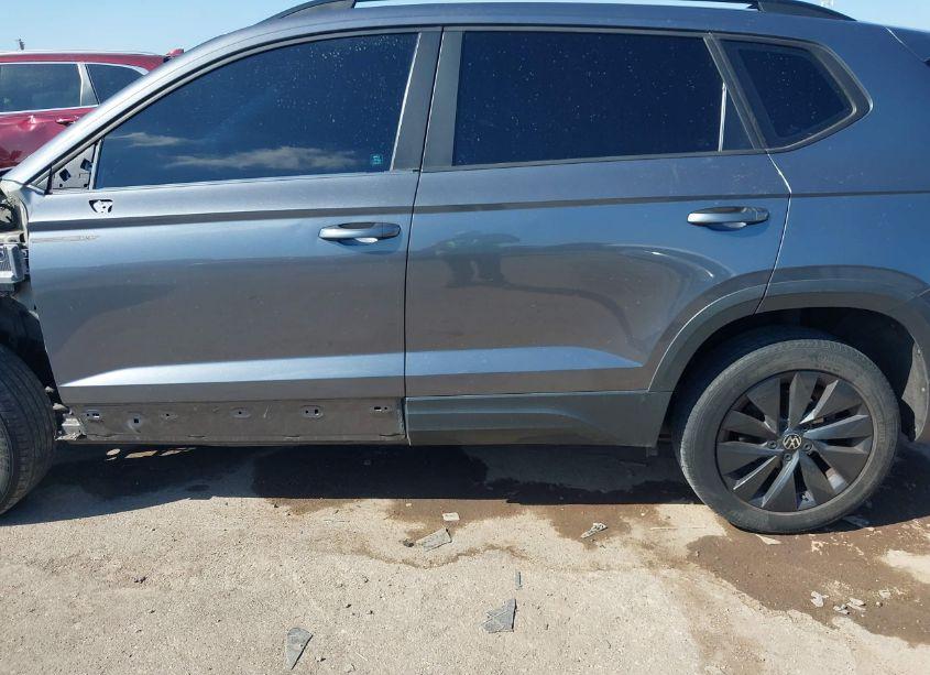 Photo 15 of 2022 Volkswagen Taos 1.5T S (VIN 3VVDX7B23NM011939)