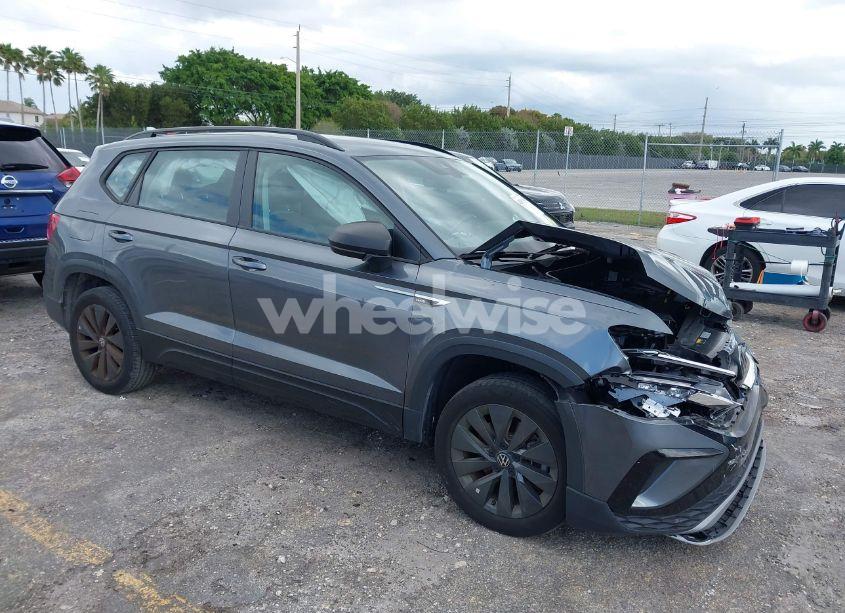 2023 Volkswagen Taos 1.5T S (VIN 3VVDX7B28PM326951) main photo