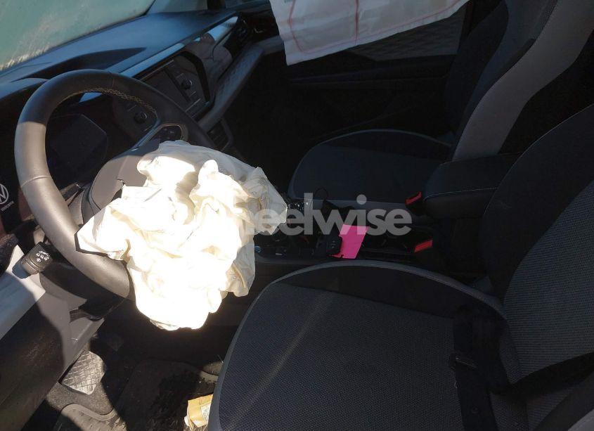 Photo 5 of 2022 Volkswagen Taos 1.5T S (VIN 3VVDX7B29NM025795)