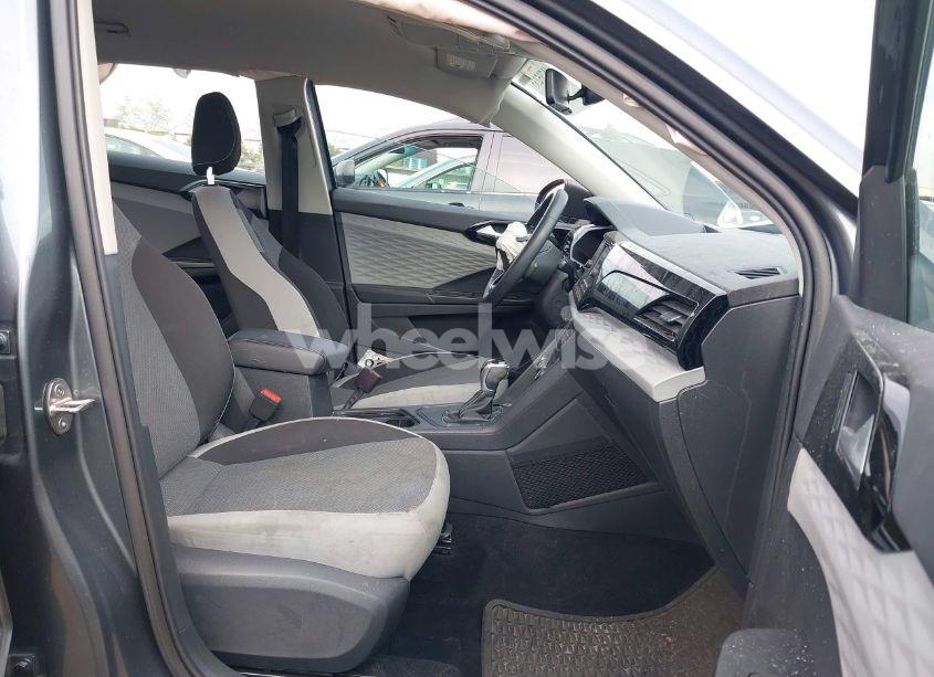 Photo 5 of 2022 Volkswagen Taos 1.5T S (VIN 3VVDX7B2XNM044372)