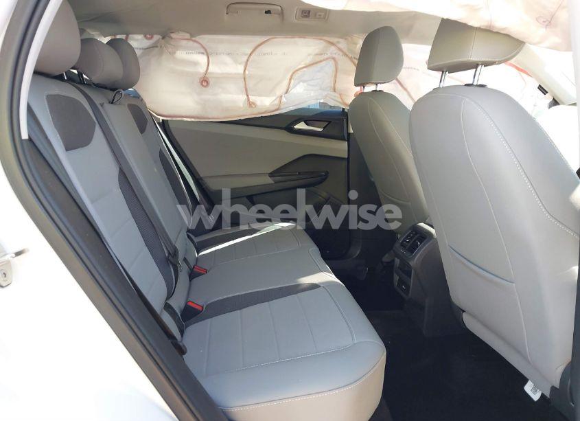 Photo 8 of 2023 Volkswagen Taos 1.5T SE (VIN 3VVEX7B20PM326656)