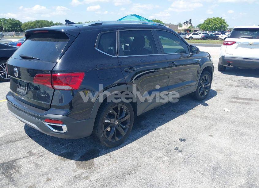 Photo 4 of 2024 Volkswagen Taos 1.5T SE (VIN 3VVEX7B20RM047467)