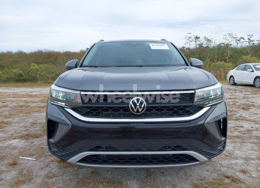 Photo 6 of 2024 Volkswagen Taos 1.5T SE (VIN 3VVEX7B22RM058468)