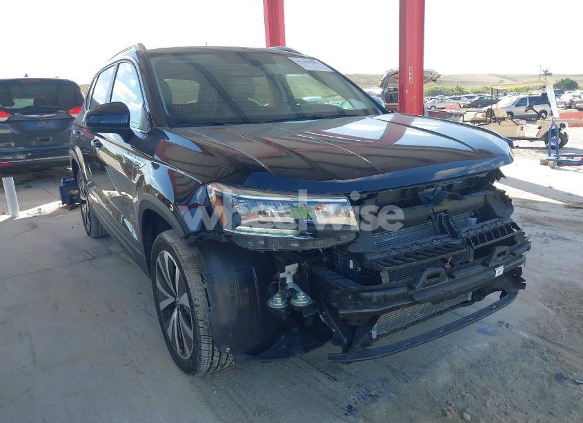 2023 Volkswagen Taos 1.5T SE (VIN 3VVEX7B23PM317594) main photo