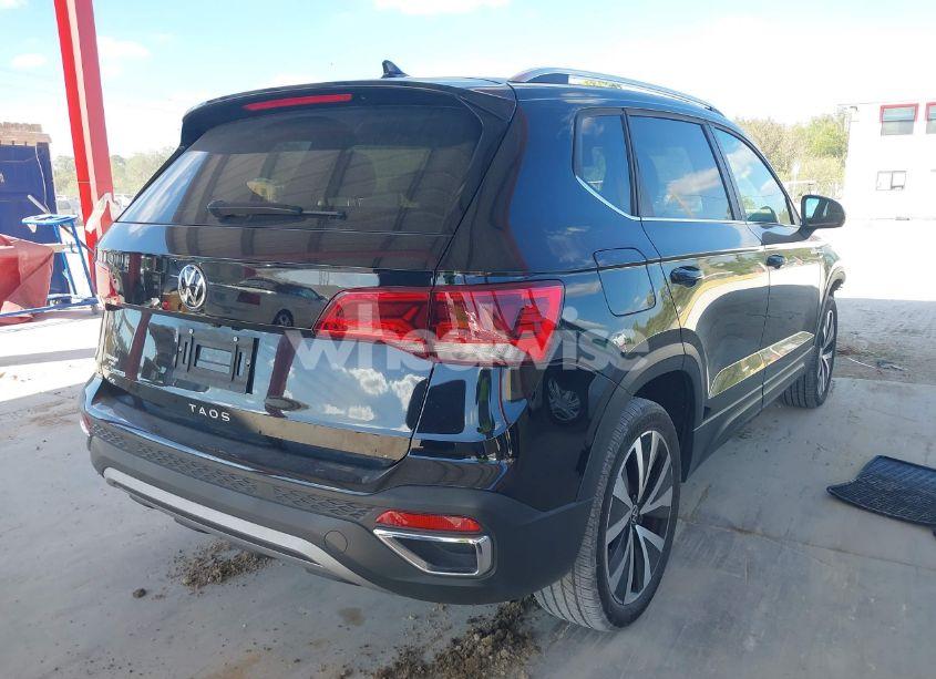 Photo 4 of 2023 Volkswagen Taos 1.5T SE (VIN 3VVEX7B23PM317594)