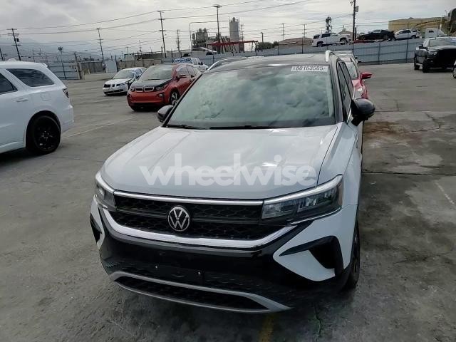 Photo 4 of 2023 VOLKSWAGEN TAOS SE (VIN 3VVEX7B23PM361997)