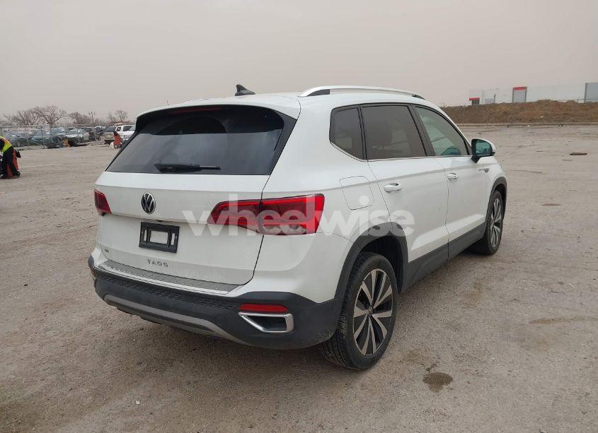 Photo 4 of 2023 Volkswagen Taos 1.5T SE (VIN 3VVEX7B23PM367122)