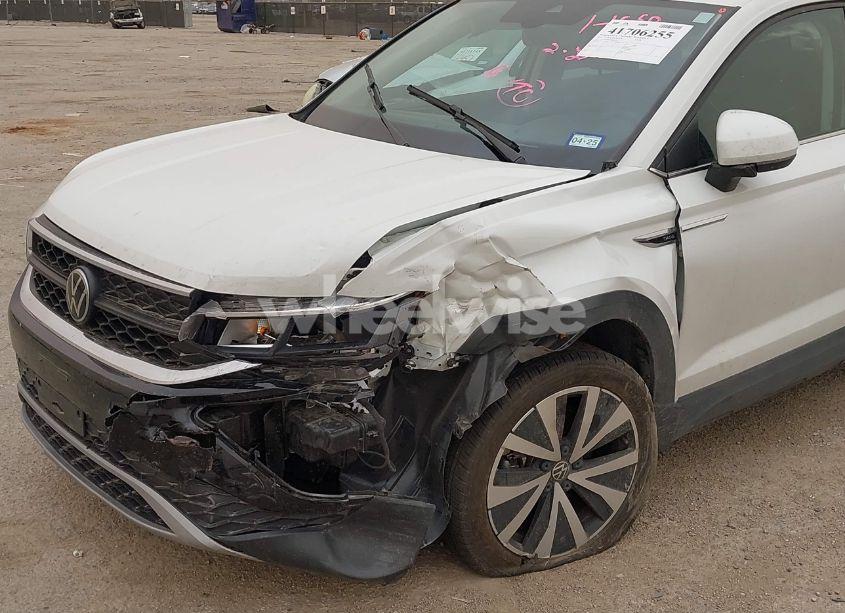 Photo 6 of 2023 Volkswagen Taos 1.5T SE (VIN 3VVEX7B23PM367122)