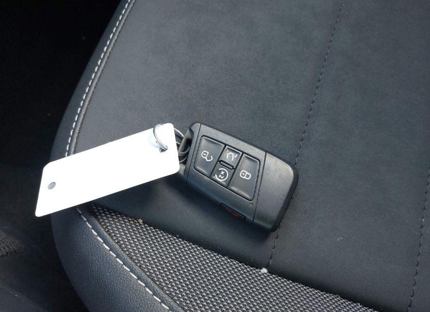 Photo 11 of 2023 Volkswagen Taos 1.5T SE (VIN 3VVEX7B24PM330516)