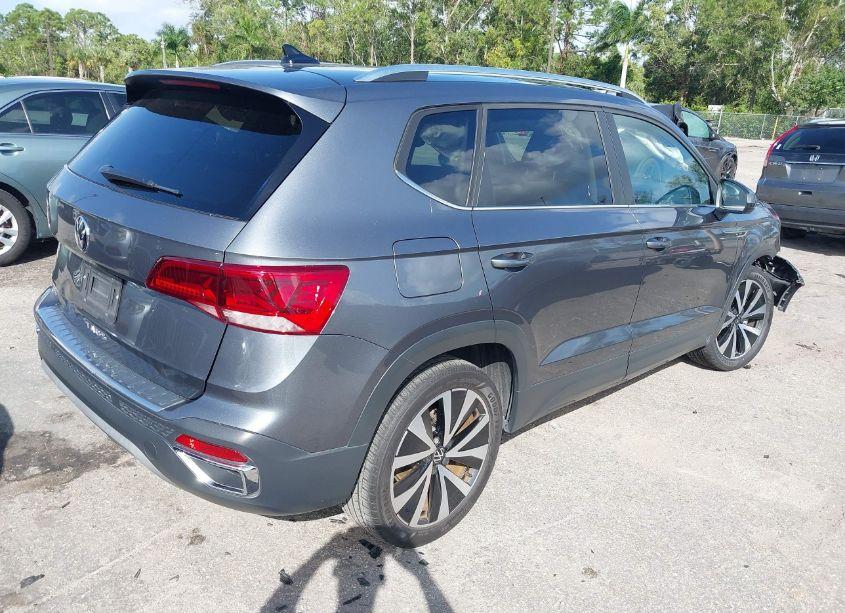 Photo 4 of 2023 Volkswagen Taos 1.5T SE (VIN 3VVEX7B24PM330516)