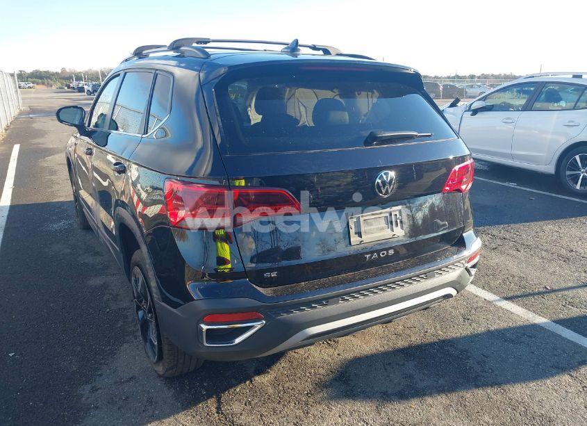 Photo 3 of 2024 Volkswagen Taos 1.5T SE (VIN 3VVEX7B24RM007974)