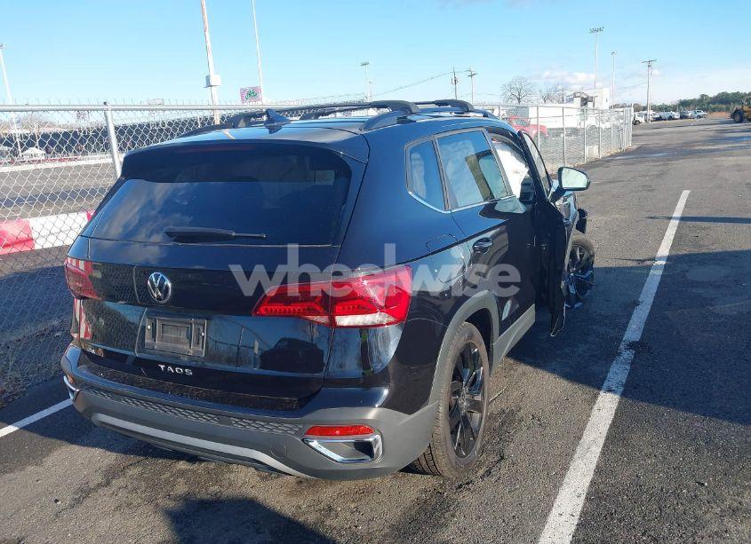 Photo 4 of 2024 Volkswagen Taos 1.5T SE (VIN 3VVEX7B24RM007974)