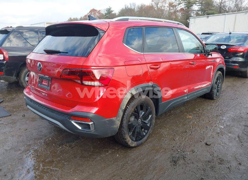 Photo 4 of 2024 Volkswagen Taos 1.5T SE (VIN 3VVEX7B25RM010219)