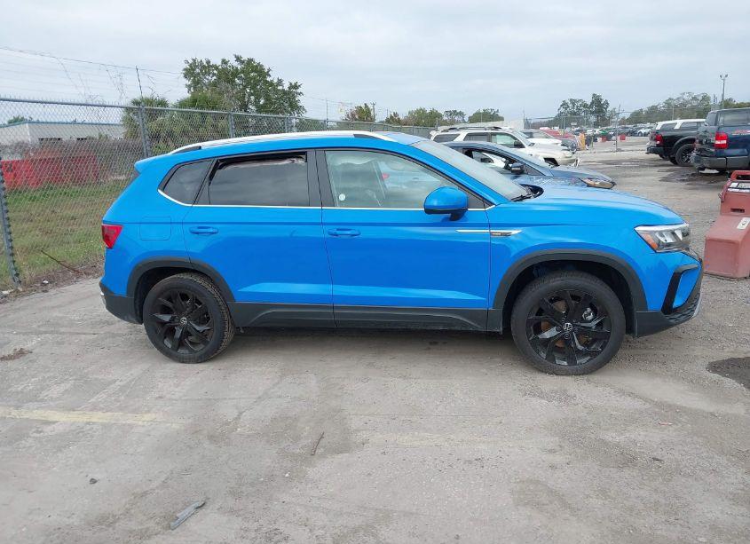 Photo 13 of 2024 Volkswagen Taos 1.5T SE (VIN 3VVEX7B25RM123667)