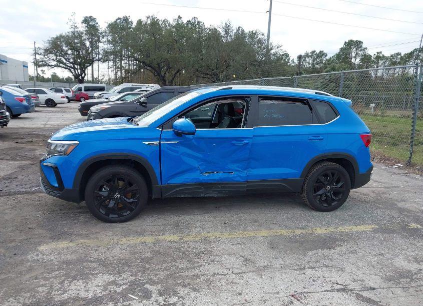 Photo 14 of 2024 Volkswagen Taos 1.5T SE (VIN 3VVEX7B25RM123667)