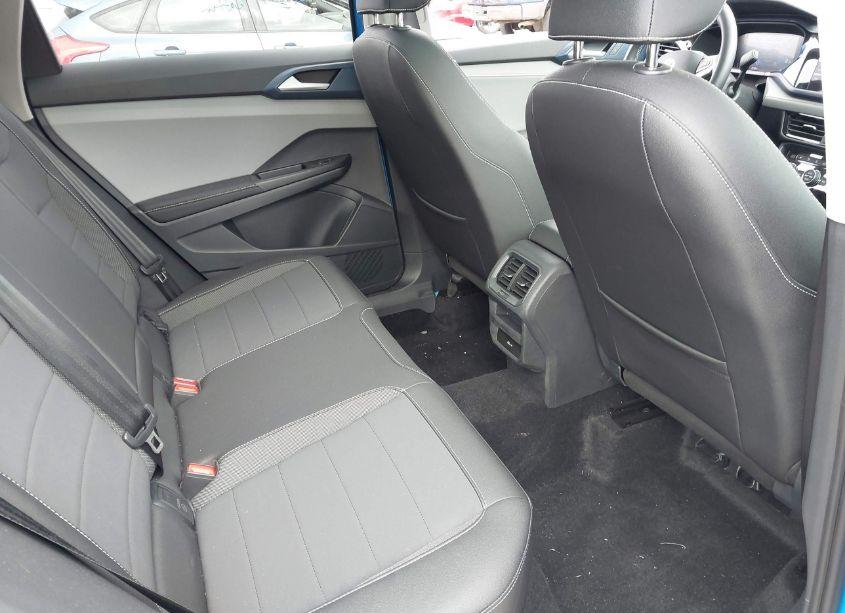 Photo 8 of 2024 Volkswagen Taos 1.5T SE (VIN 3VVEX7B25RM123667)