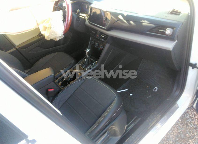 Photo 5 of 2023 Volkswagen Taos 1.5T SE (VIN 3VVEX7B27PM320403)