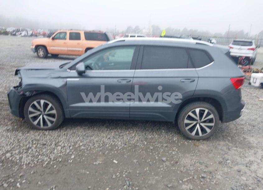 Photo 14 of 2023 Volkswagen Taos 1.5T SE (VIN 3VVEX7B28PM326744)