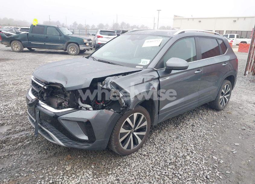 Photo 6 of 2023 Volkswagen Taos 1.5T SE (VIN 3VVEX7B28PM326744)
