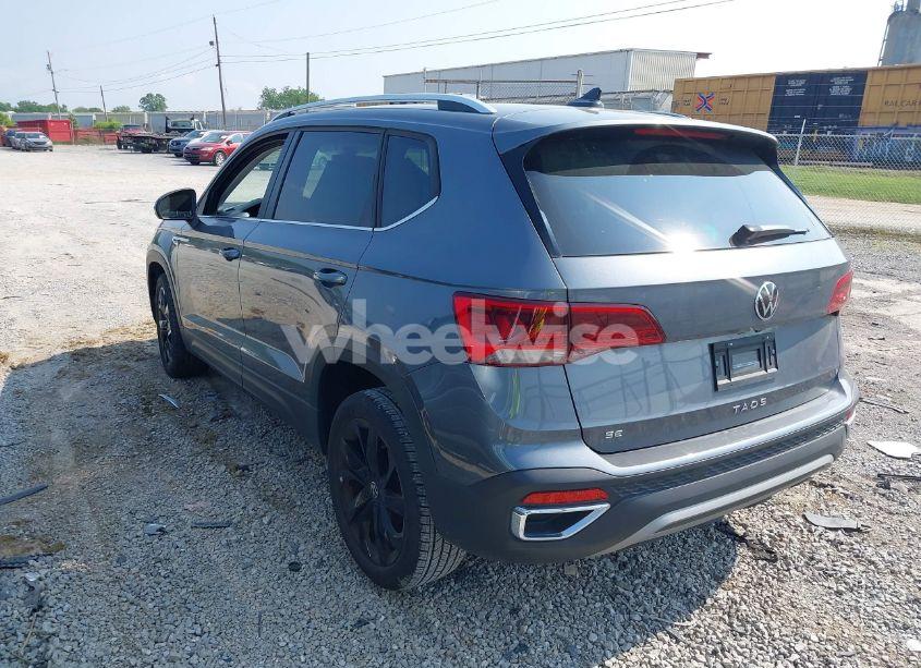 Photo 3 of 2023 Volkswagen Taos 1.5T SE (VIN 3VVEX7B28PM349683)