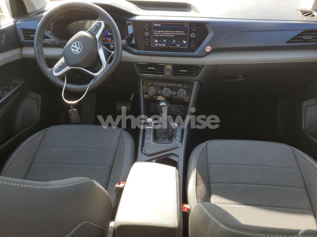 Photo 8 of 2024 VOLKSWAGEN TAOS SE N/A (VIN 3VVEX7B28RM127079)