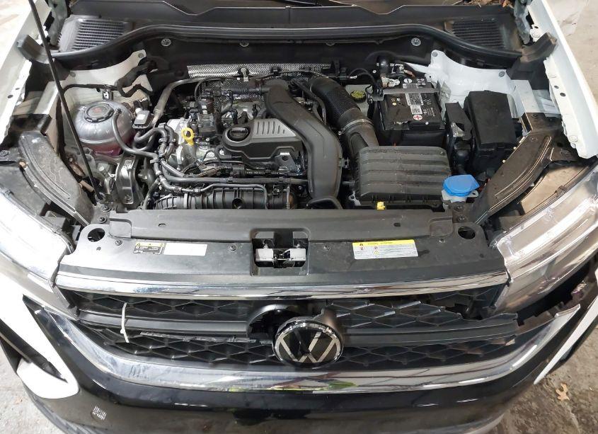 Photo 10 of 2023 Volkswagen Taos 1.5T SE (VIN 3VVEX7B29PM350793)