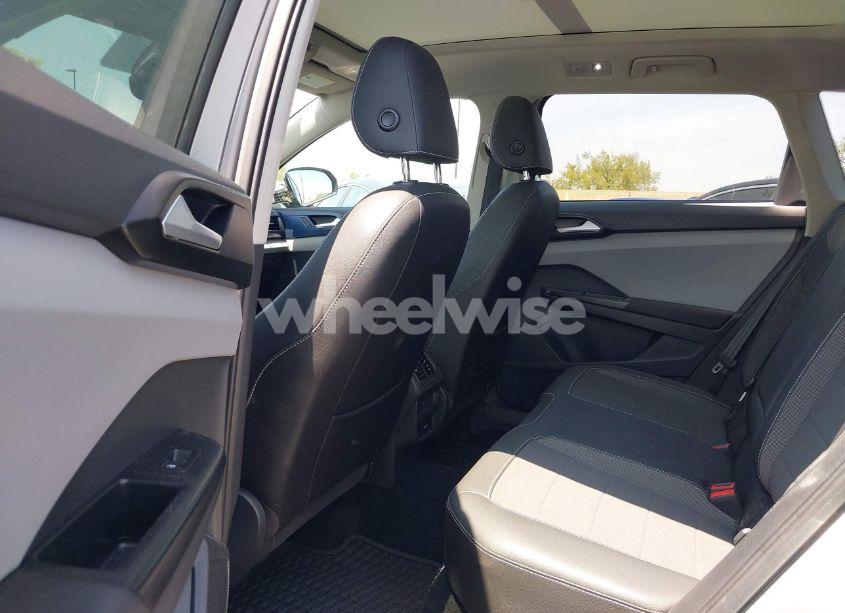 Photo 8 of 2023 Volkswagen Taos 1.5T SE (VIN 3VVEX7B29PM352544)