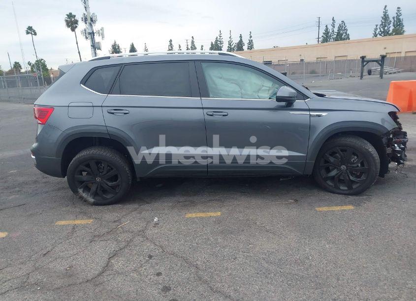 Photo 13 of 2024 Volkswagen Taos 1.5T SE (VIN 3VVEX7B2XRM060209)