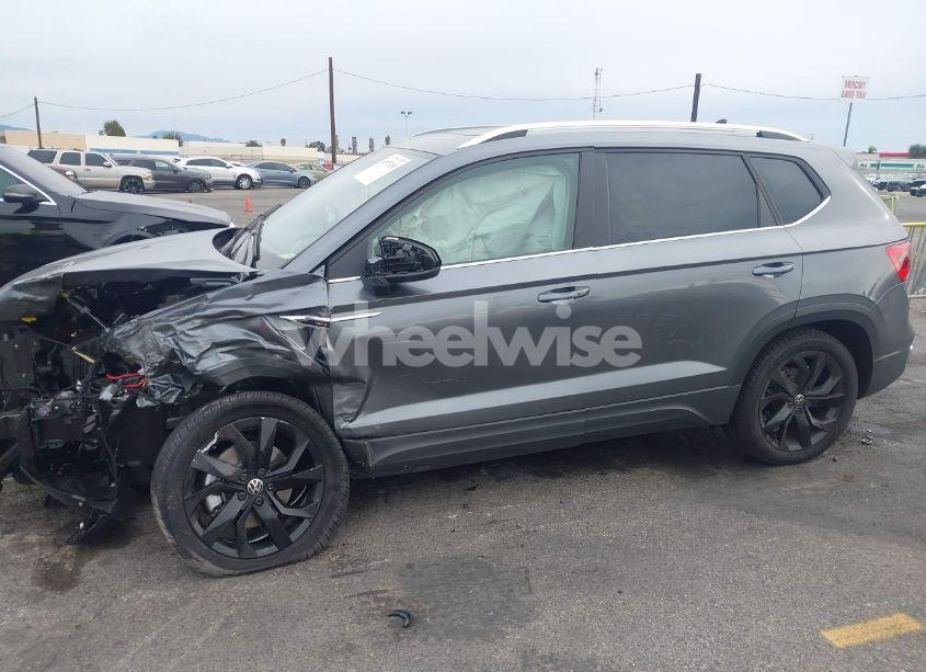 Photo 14 of 2024 Volkswagen Taos 1.5T SE (VIN 3VVEX7B2XRM060209)