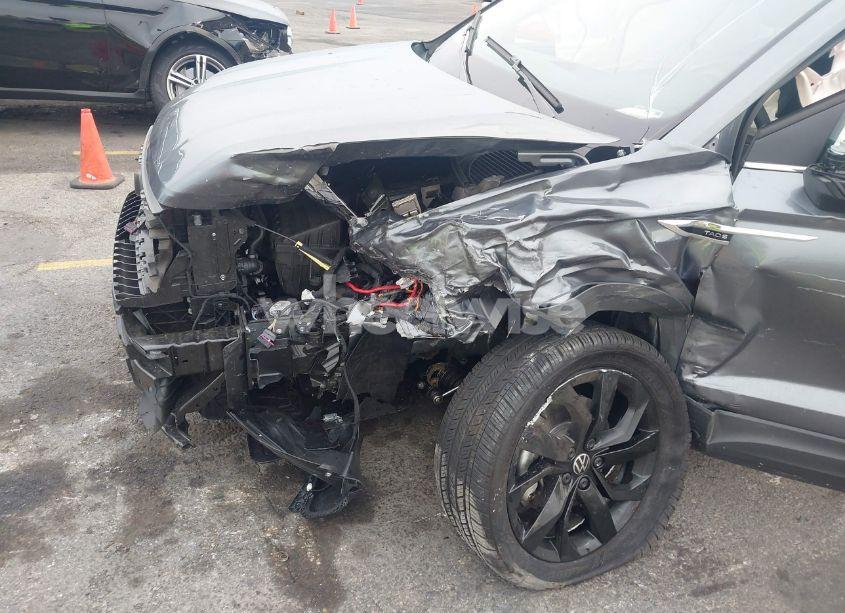 Photo 6 of 2024 Volkswagen Taos 1.5T SE (VIN 3VVEX7B2XRM060209)