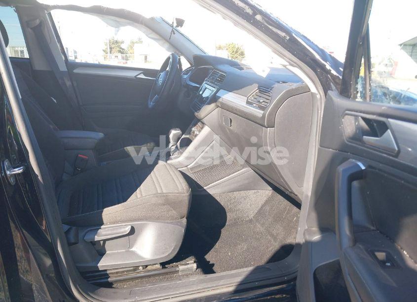Photo 5 of 2023 Volkswagen Tiguan 2.0T S (VIN 3VVFB7AX0PM091756)
