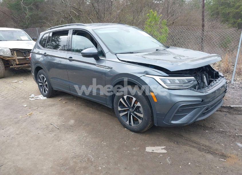 2024 Volkswagen Tiguan 2.0T S (VIN 3VVFB7AX0RM029048) main photo