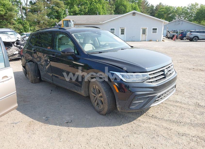 2024 Volkswagen Tiguan 2.0T S (VIN 3VVFB7AX0RM048747) main photo