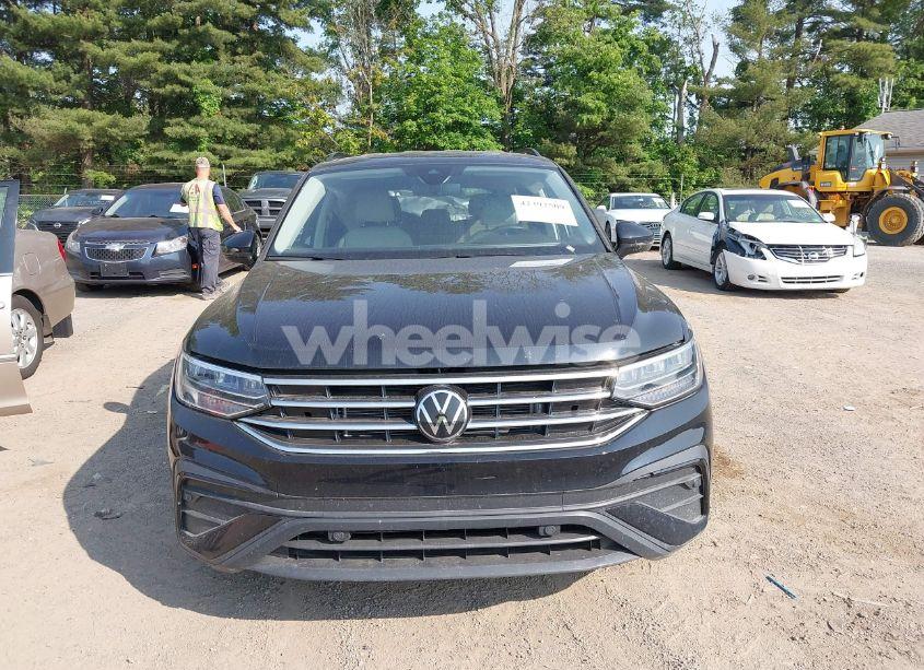 Photo 12 of 2024 Volkswagen Tiguan 2.0T S (VIN 3VVFB7AX0RM048747)