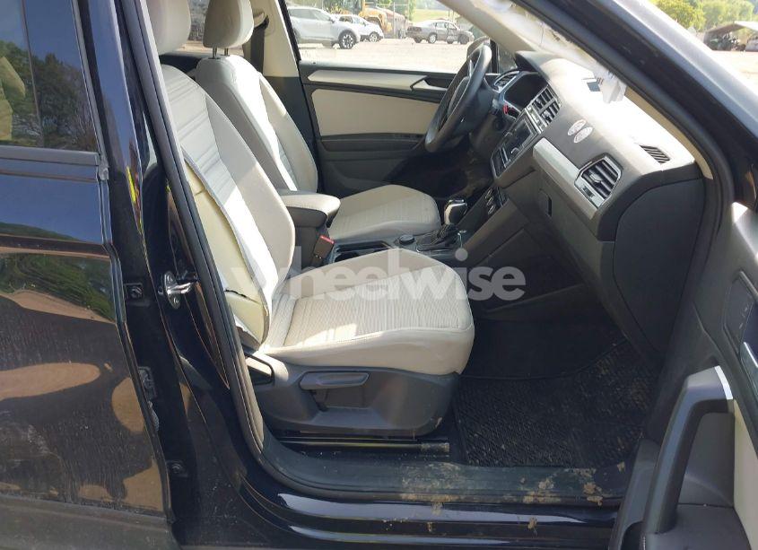 Photo 5 of 2024 Volkswagen Tiguan 2.0T S (VIN 3VVFB7AX0RM048747)