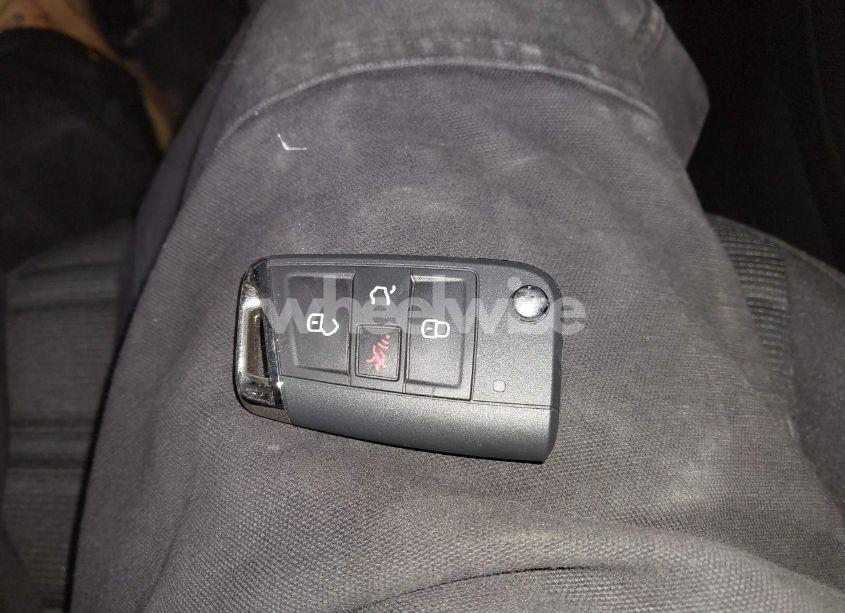 Photo 11 of 2024 Volkswagen Tiguan 2.0T S (VIN 3VVFB7AX0RM183789)