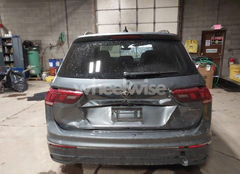 Photo 16 of 2024 Volkswagen Tiguan 2.0T S (VIN 3VVFB7AX0RM183789)
