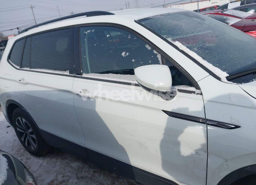 Photo 13 of 2024 Volkswagen Tiguan 2.0T S (VIN 3VVFB7AX1RM103822)