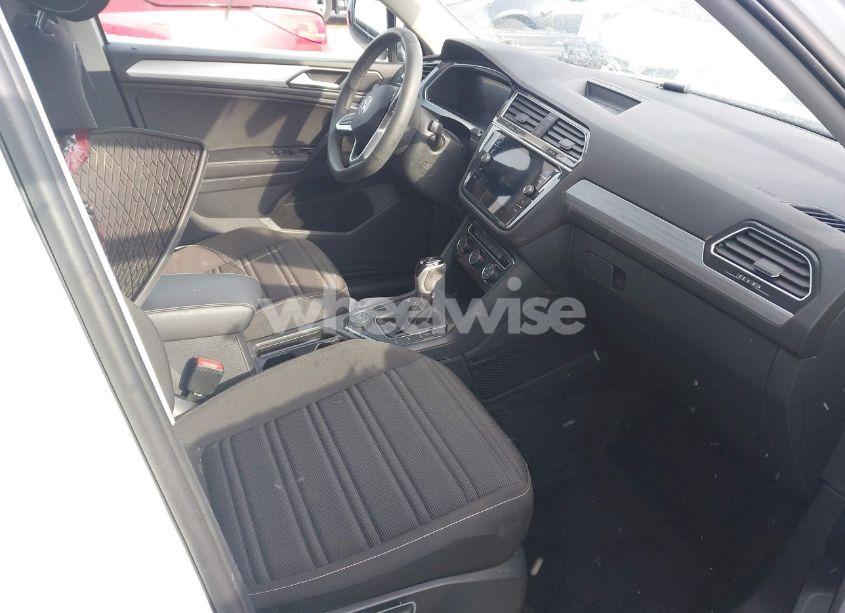 Photo 5 of 2024 Volkswagen Tiguan 2.0T S (VIN 3VVFB7AX1RM103822)