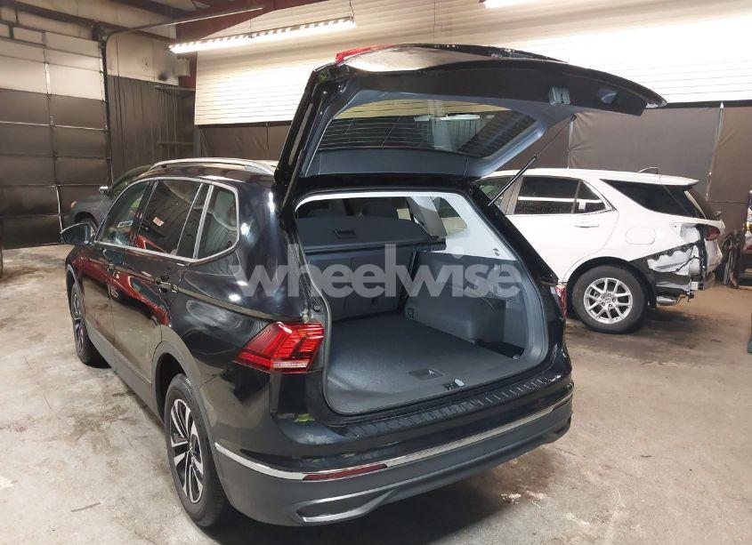 Photo 3 of 2024 Volkswagen Tiguan 2.0T S (VIN 3VVFB7AX2RM134769)