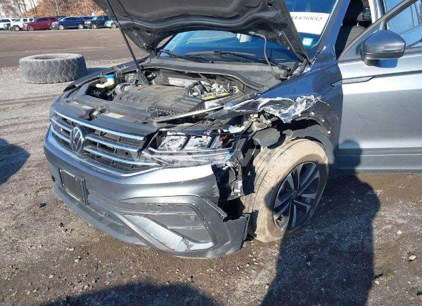 Photo 6 of 2023 Volkswagen Tiguan 2.0T S (VIN 3VVFB7AX3PM072196)
