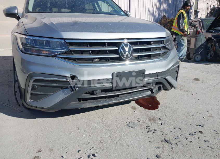 Photo 6 of 2024 Volkswagen Tiguan 2.0T S (VIN 3VVFB7AX3RM045163)