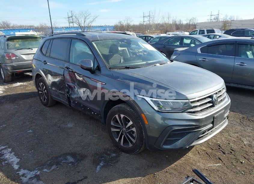 2024 Volkswagen Tiguan 2.0T S (VIN 3VVFB7AX4RM022152) main photo