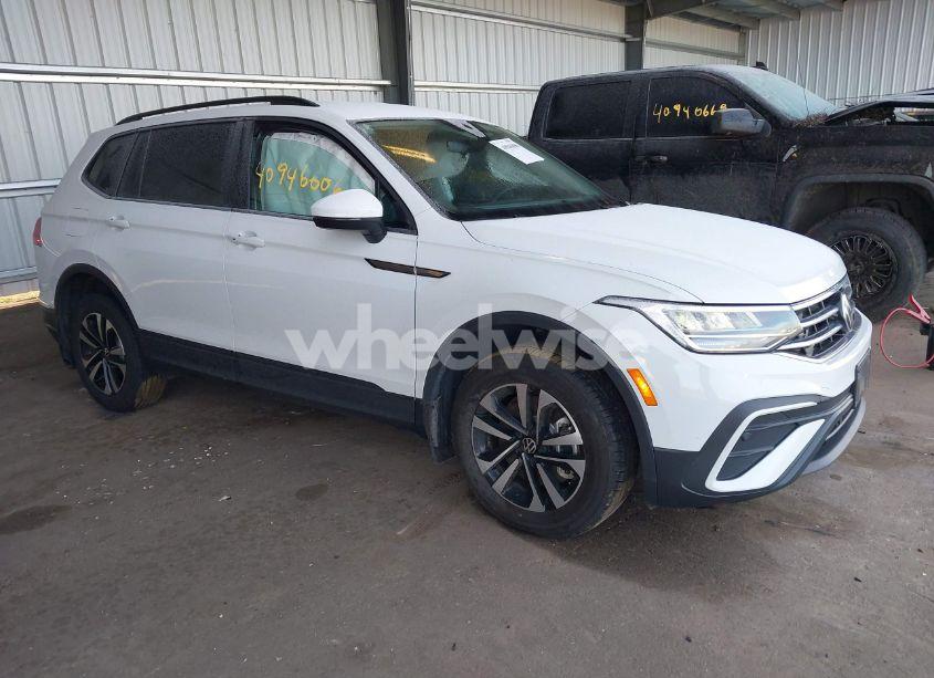 2023 Volkswagen Tiguan 2.0T S (VIN 3VVFB7AX7PM089969) main photo