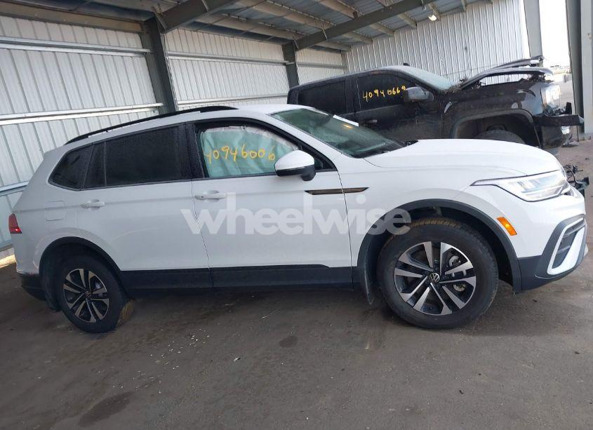 Photo 13 of 2023 Volkswagen Tiguan 2.0T S (VIN 3VVFB7AX7PM089969)