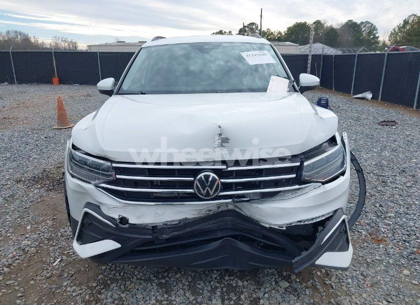 Photo 12 of 2024 Volkswagen Tiguan 2.0T S (VIN 3VVFB7AX9RM029971)