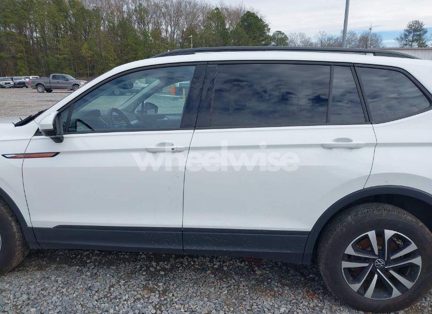 Photo 14 of 2024 Volkswagen Tiguan 2.0T S (VIN 3VVFB7AX9RM029971)
